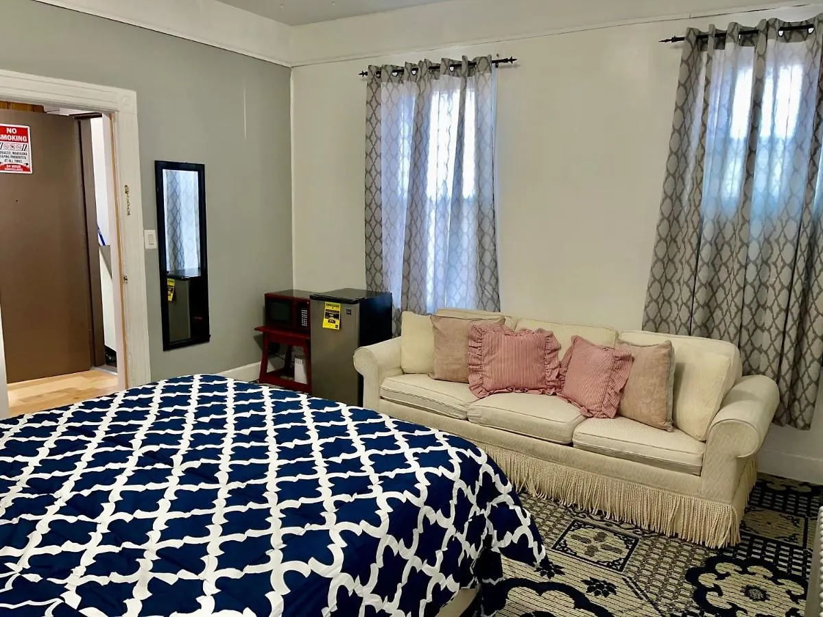Apartment 3 Bedrooms 2 Stops To Manhattan New York